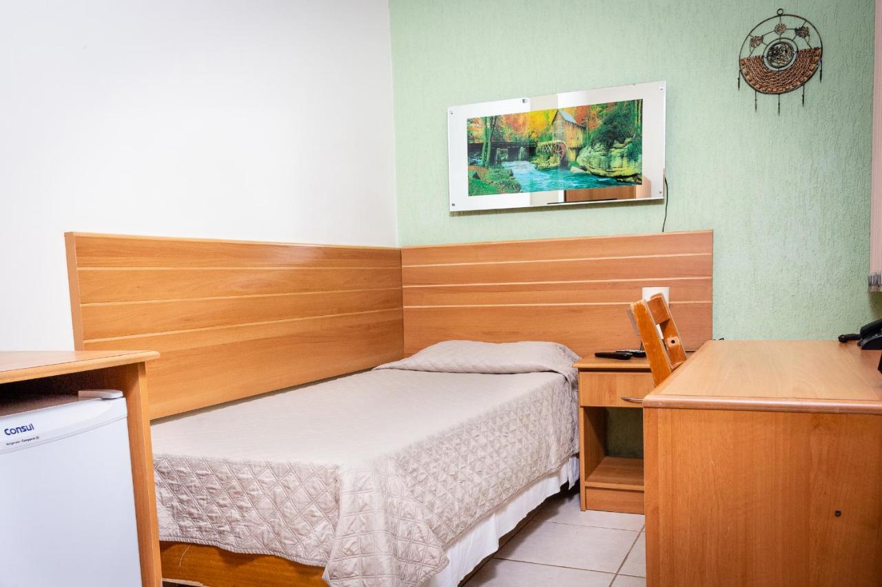 סאו פאולו Hotel Pousada Bonita - 150M Metro Paraiso E 1Km Do Inicio Av Paulista מראה חיצוני תמונה